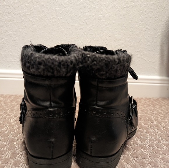 SO Ankle Boots Zip Size 6 Black Booties - Picture 3 of 6
